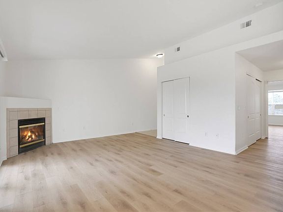3rd image of 11620 W 62nd Pl Unit 203