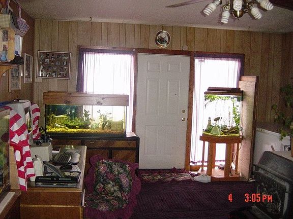 4th image of 564 Richard St