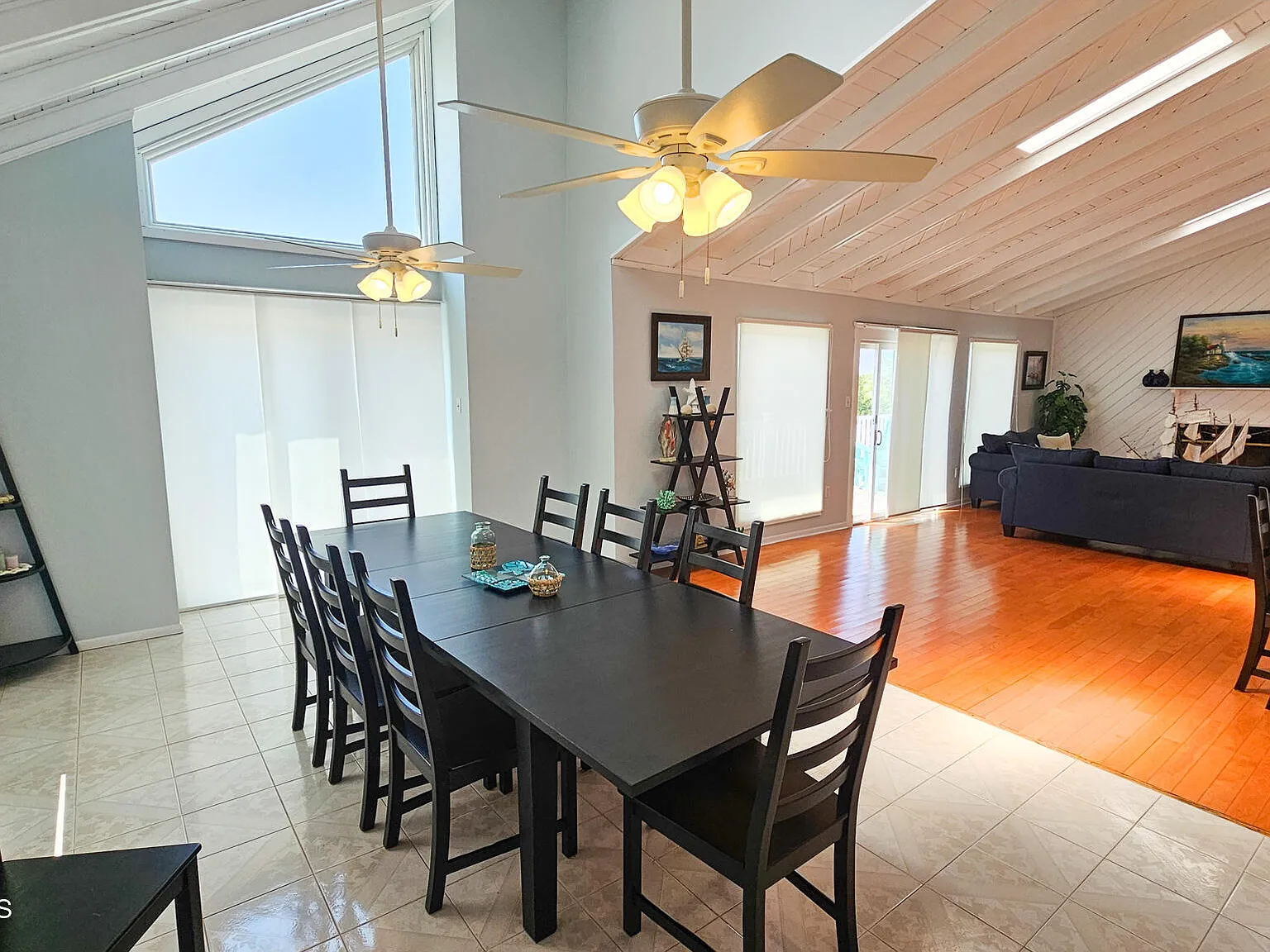 4 bed, 2.5 bath, 2946 sqft, $3,100 — Photo 3