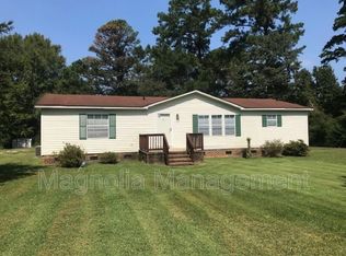 1308 Stagecoach Rd, Henderson, NC 27537