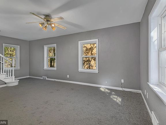 4th image of 379 5th Ave S