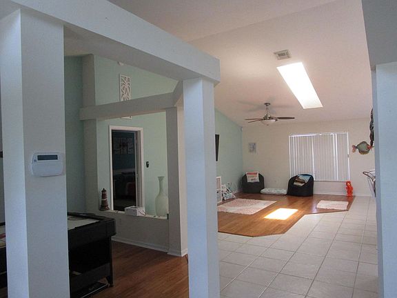 5th image of 3248 SE Quay St