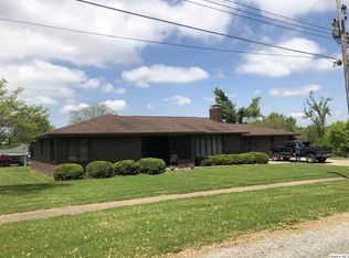 301 N Walnut, Versailles, IL 62378