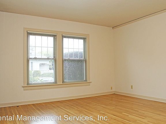 5th image of 1514 SE Bybee Blvd APT 5