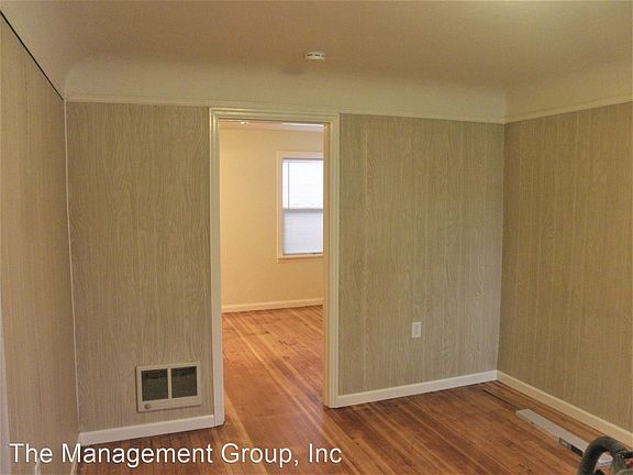 4th image of 1337 Z St Unit 2