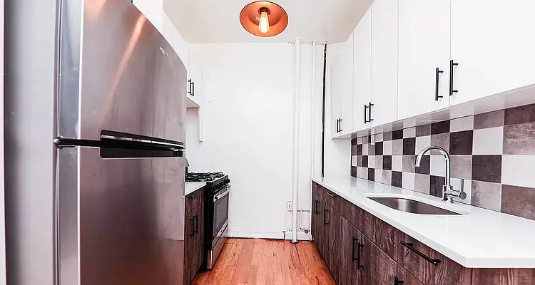 Rented by Avenues Real Estate | media 3