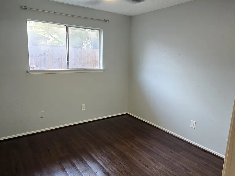 16414 Sky Blue Ln — Photo 7