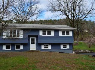 30 Frederick Dr, Lake Katrine, NY 12449