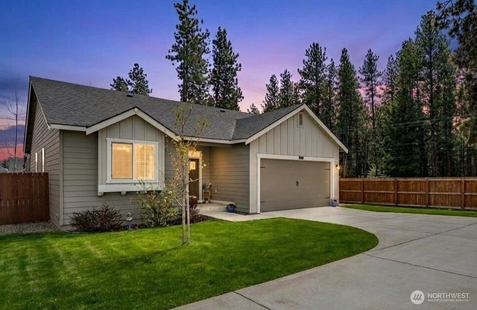 1st image of 301 Desiree Lane