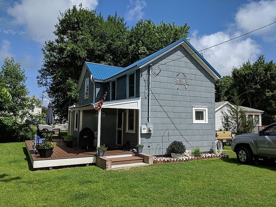 2nd image of 4190 Russell St
