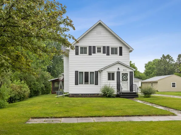 615 2nd St, Hawley, MN 56549