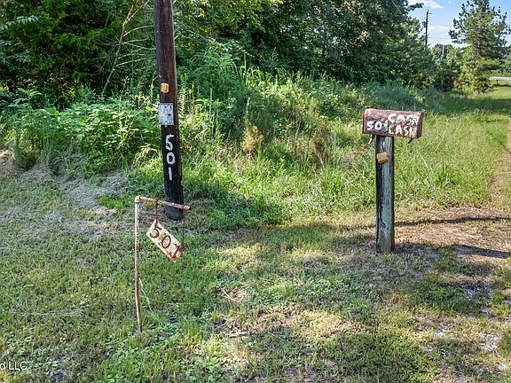 5th image of 501 Old Highway 7 S