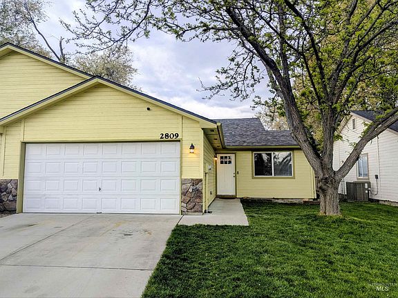 2nd image of 2809 Cougar Ave