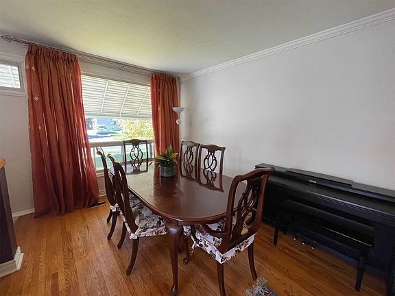 2nd image of 231 Blue Grass Blvd