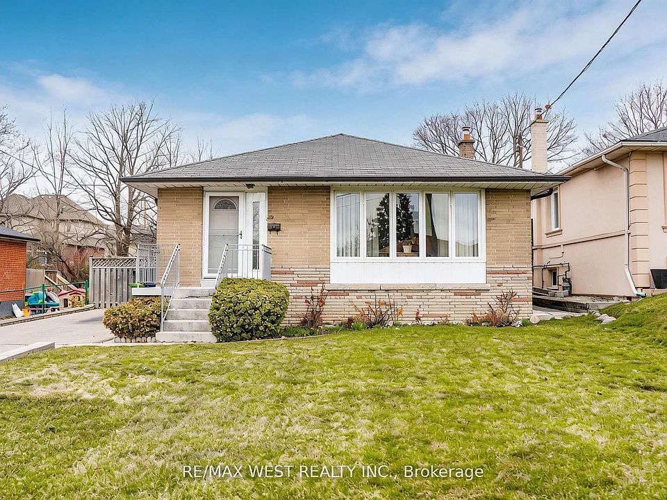 1st image of 32 Deevale Rd