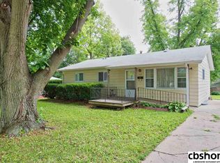 525 E 4th St, Papillion, NE 68046
