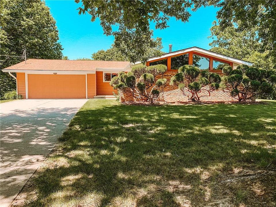 1st image of 7052 NW 6th Dr