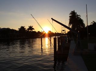 3208 Dover Rd, Pompano Beach, FL 33062