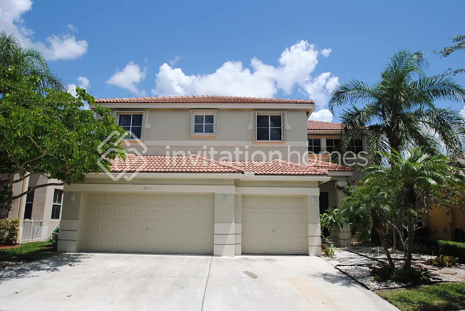 3915 Hawks Ct Weston, FL 33331 — Photo 1