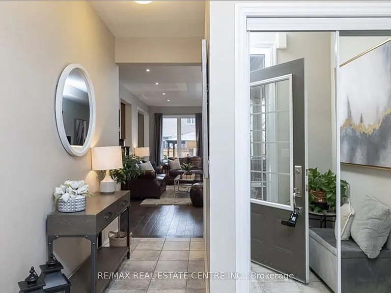 112 Hanson Cres — Photo 3