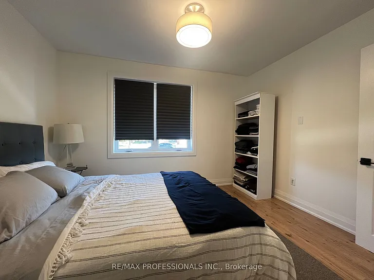 2504 Donnavale Dr — Photo 24