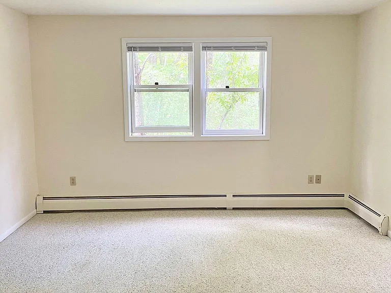 25 Baycrest Dr #601 — Photo 10