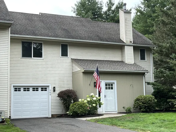 260 Alewife Lane #260, Suffield, CT 06078