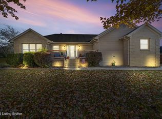 365 Cedarview Dr, Shepherdsville, KY 40165