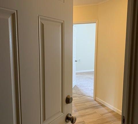 4th image of 238 Sommerville Pl Floor 2