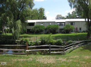 37 Lawson Ln, Ridgefield, CT 06877