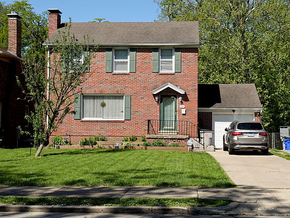 2nd image of 349 N Oakcrest Ave