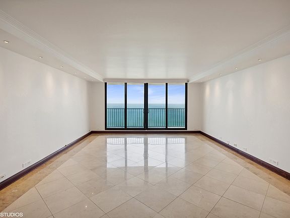 4th image of 1212 N Lake Shore Dr APT 22BN