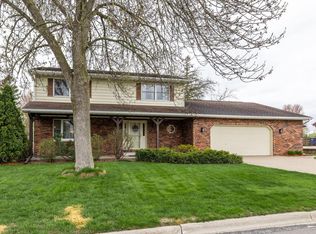 607 Guenther Ct, Onalaska, WI 54650