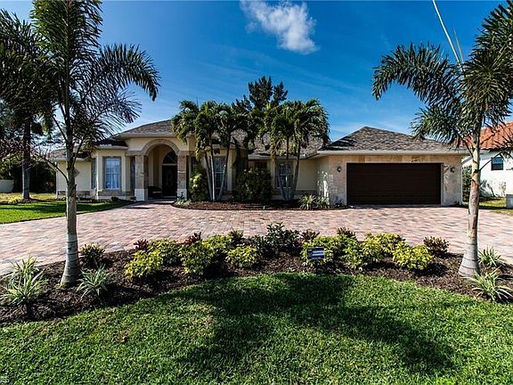 2nd image of 3924 Agualinda Blvd