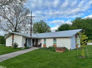 230 N Water St, Birmingham, IA 52535