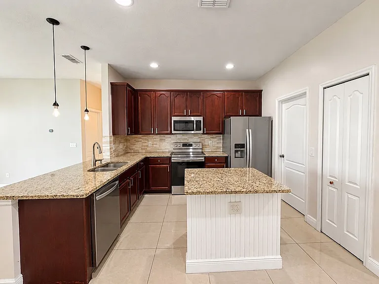 1778 Ribbon Falls Pkwy — Photo 8