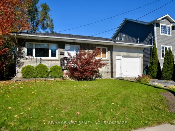43 Churchill St, Kingston, ON K7M 2K7