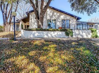 18 Crosslands Rd, Benbrook, TX 76132