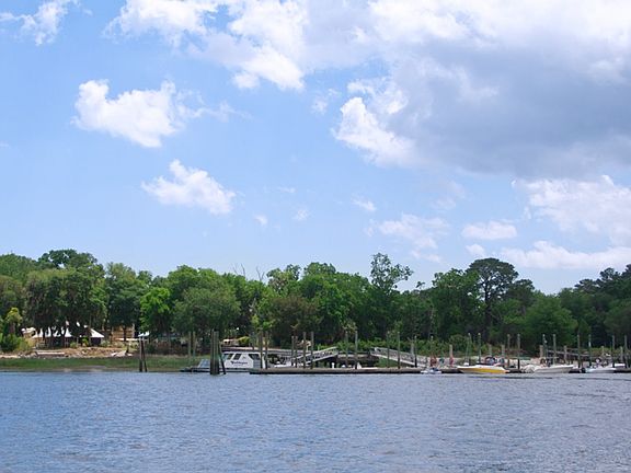 5th image of 22 Beach Dr