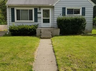 1417 Lamont St, Lansing, MI 48915