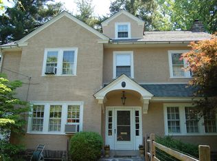 327 Station Rd, Wynnewood, PA 19096