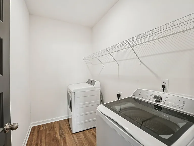 Quinn Residences at Dorchester Place — Photo 114