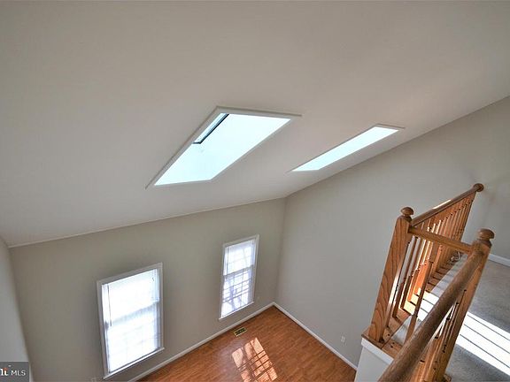 Spacious with sunny rooms.