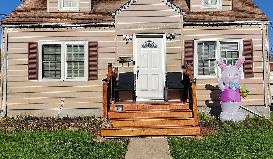 2nd image of 341 N 7th Ave