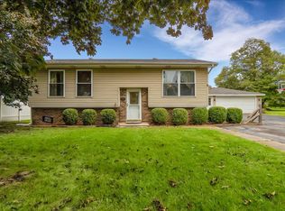 250 Cedarwood Ave, Bolingbrook, IL