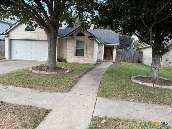 106 Amhurst St, Victoria, TX 77904