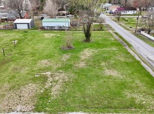 1102 E 6th St, West Frankfort, IL 62896