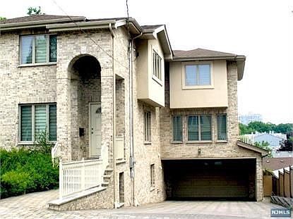 2nd image of 1018 Ponsi St #1018