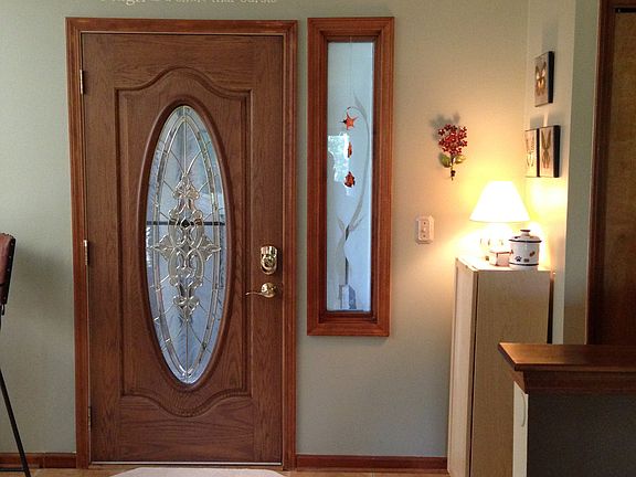 2nd image of 9800 Hawthorne Glen Dr