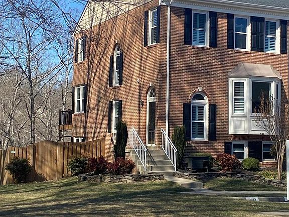 3rd image of 4122 Bancroft Ln